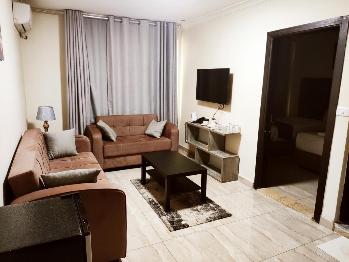 Golden Plaza Hotel Амман Экстерьер фото