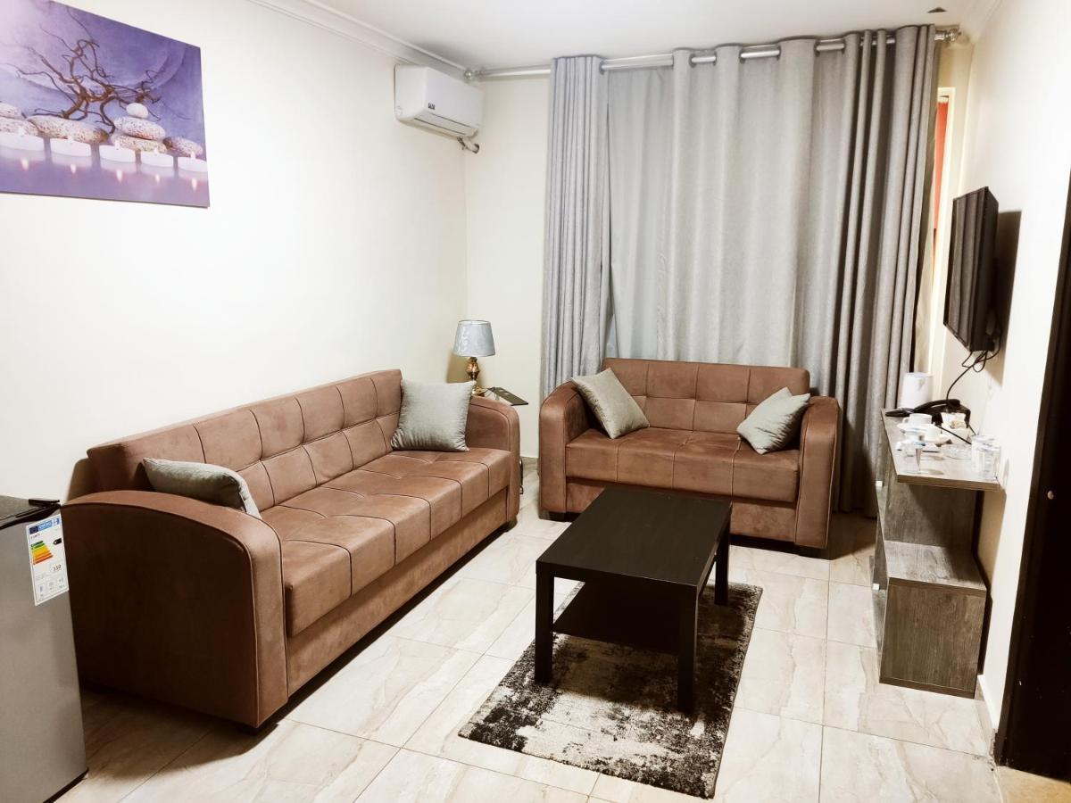Golden Plaza Hotel Амман Экстерьер фото