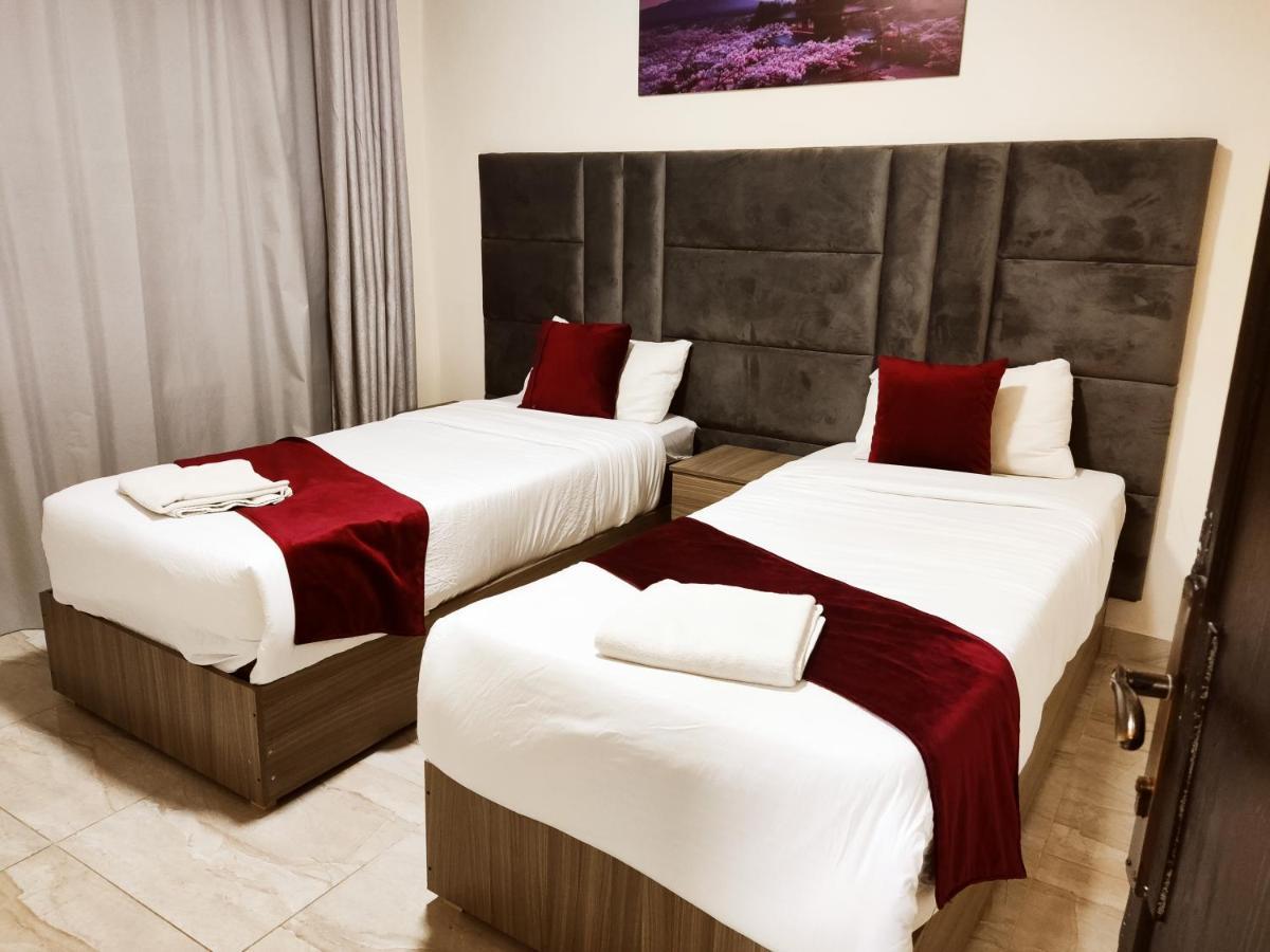 Golden Plaza Hotel Амман Экстерьер фото