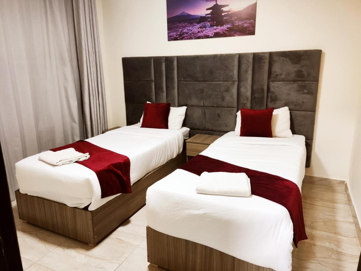 Golden Plaza Hotel Амман Экстерьер фото