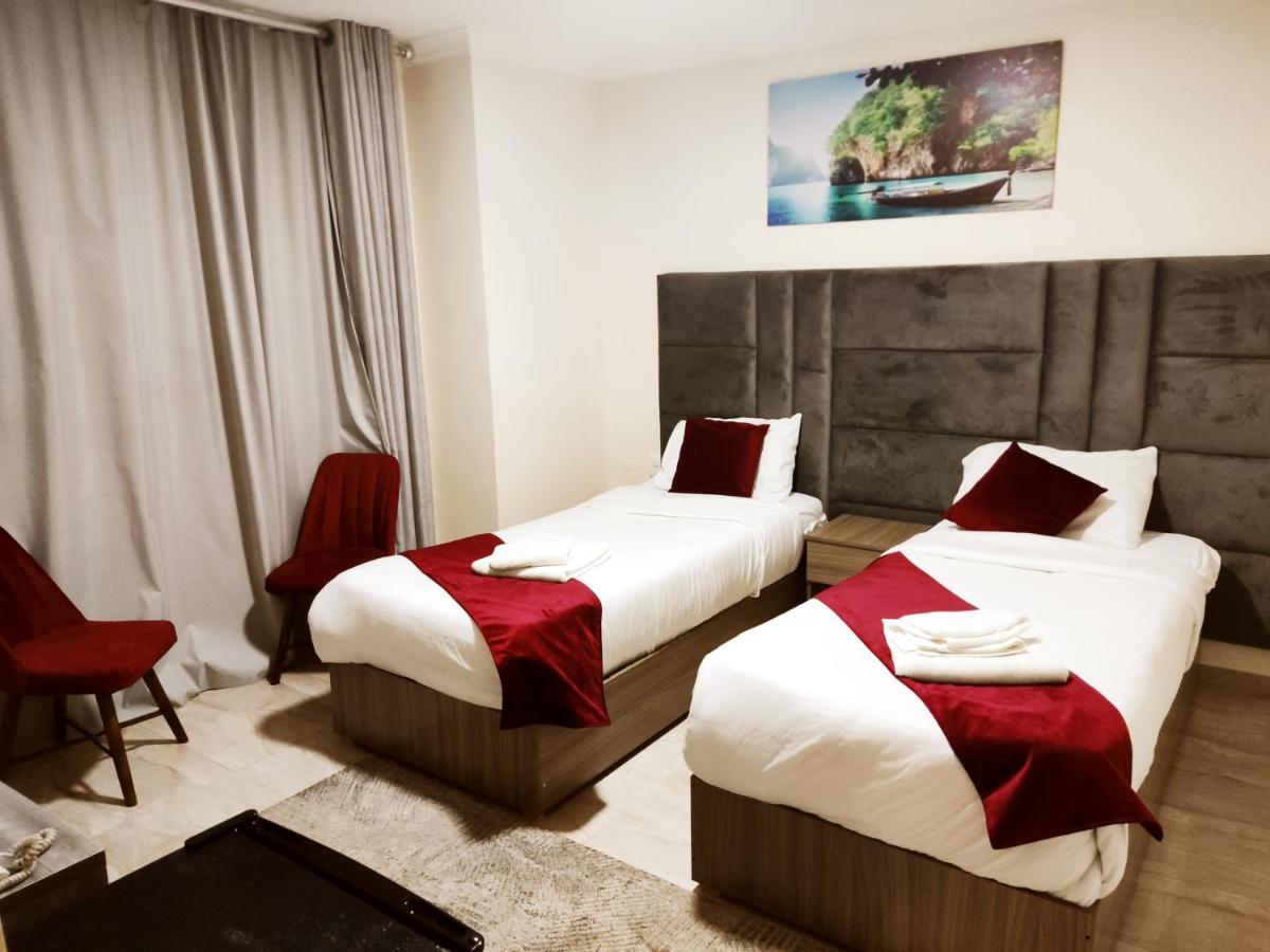 Golden Plaza Hotel Амман Экстерьер фото