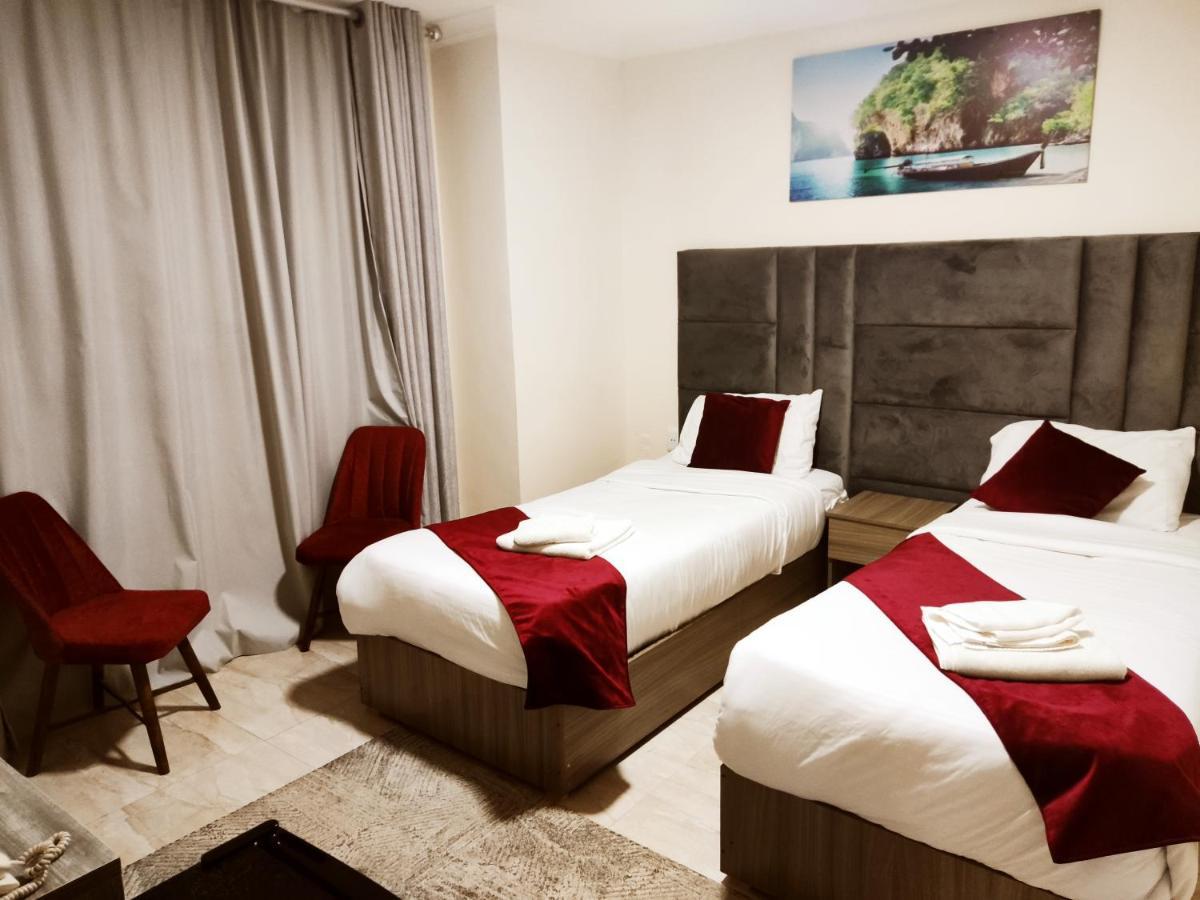 Golden Plaza Hotel Амман Экстерьер фото