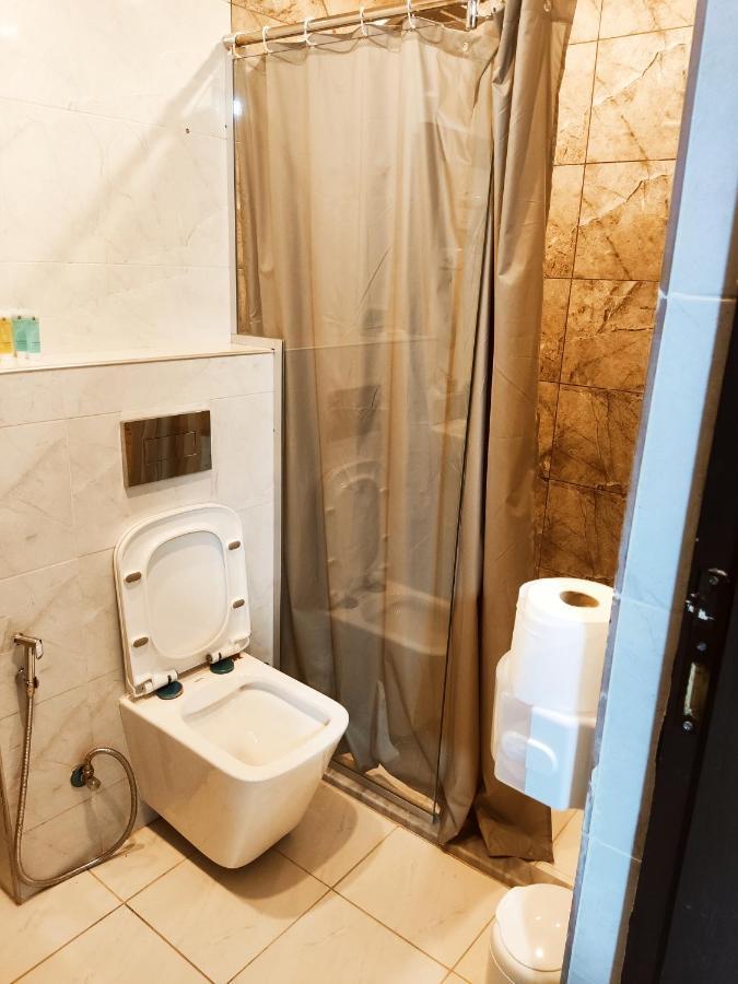 Golden Plaza Hotel Амман Экстерьер фото